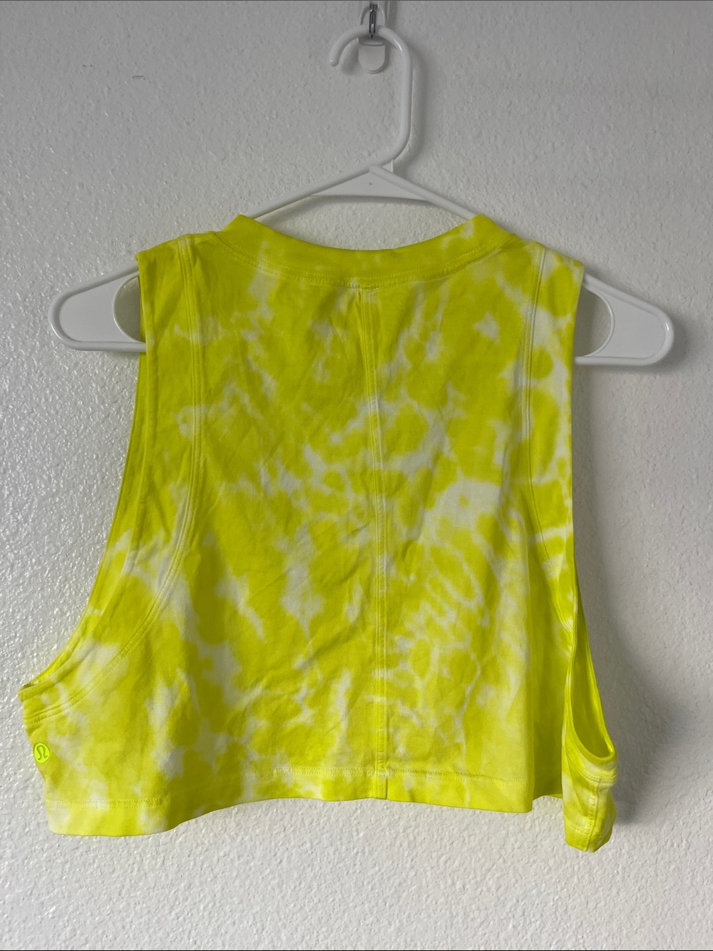 Lululemon All Yours Cropped Tie Dye Neon Yellow White Tank Size 6 - Picture 5 of 5